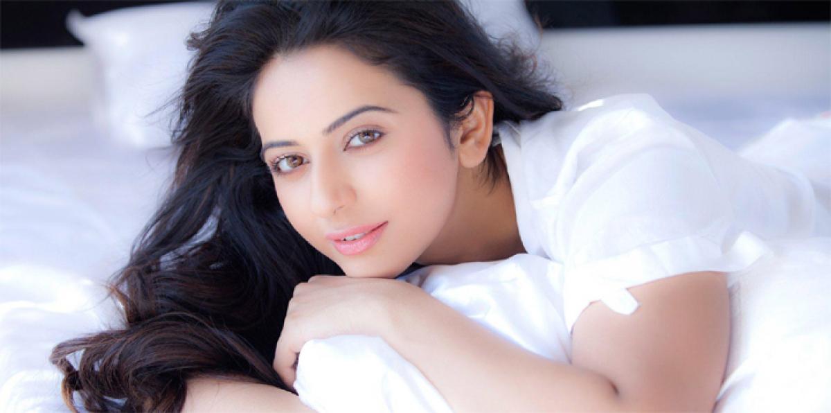 Video: Rakul Preet sweats it out like crazy